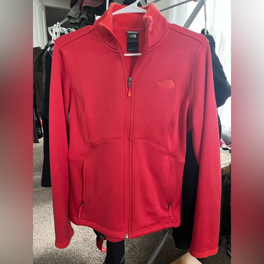 Women’s Northface zip up